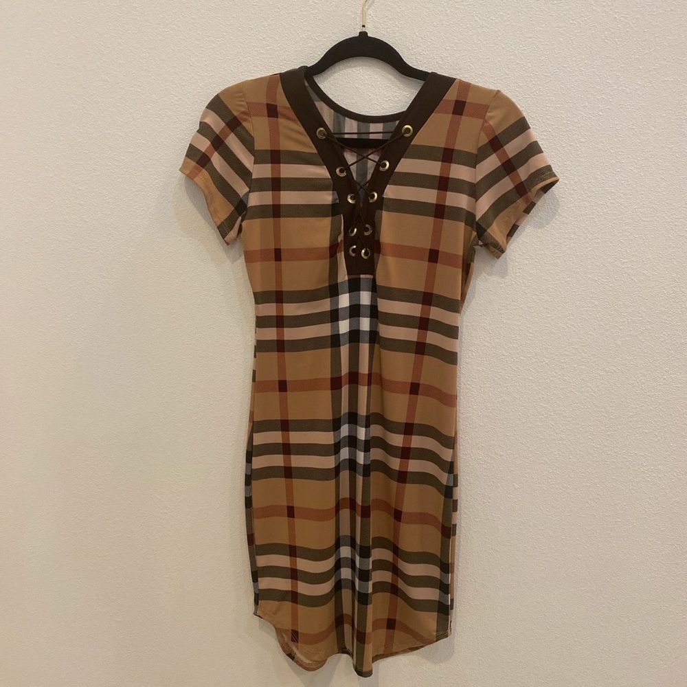 - Excellent condition no brand plaid dress size XS